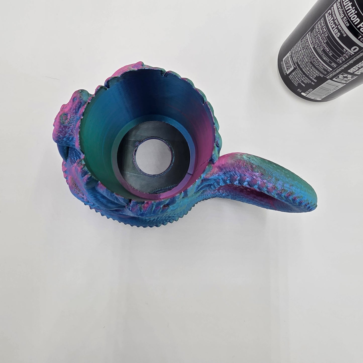 Wyvern soda can holder